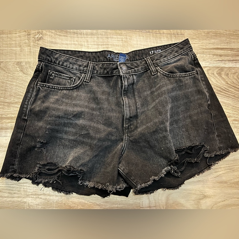 Arizona black Jean shorts size 17
